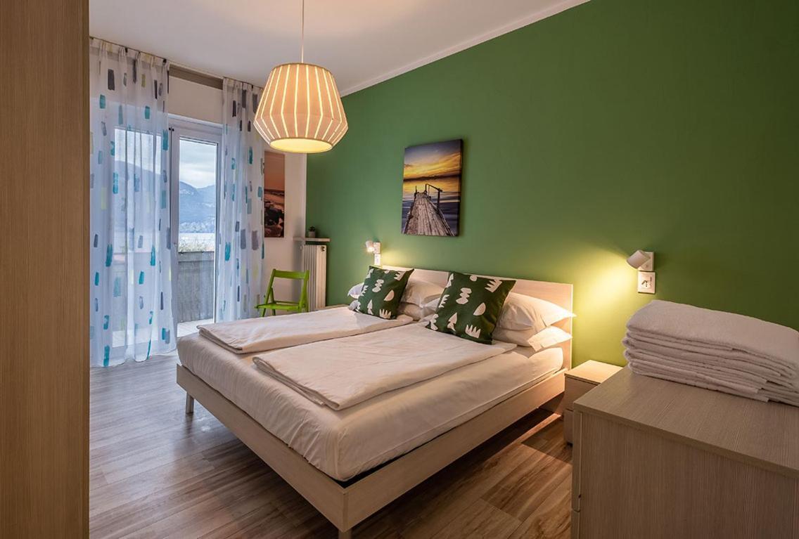 Lake View With Aircon - 5 Minutes From The Beach! Бренцоне сул Гарда Екстериор снимка