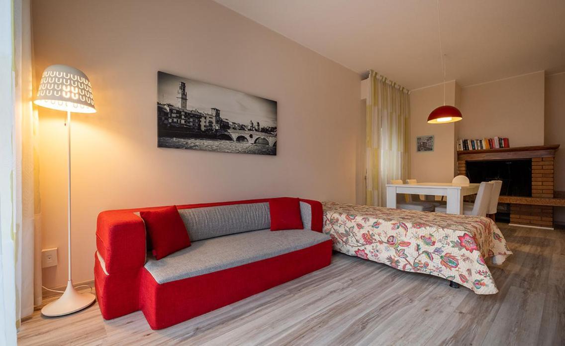 Lake View With Aircon - 5 Minutes From The Beach! Бренцоне сул Гарда Екстериор снимка