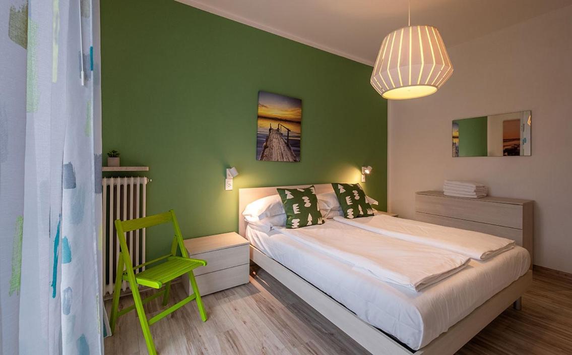 Lake View With Aircon - 5 Minutes From The Beach! Бренцоне сул Гарда Екстериор снимка